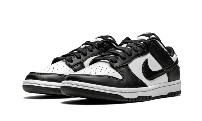Dunk Low “Panda”
