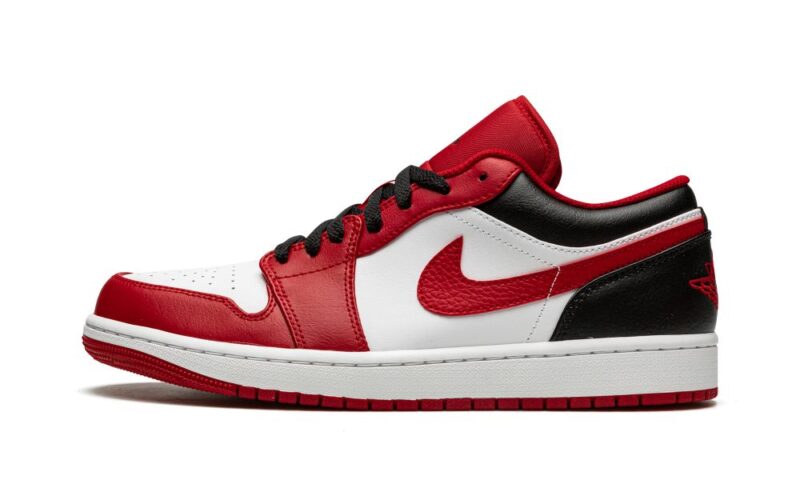 Jordan 1 Low “Bulls” - Image 4