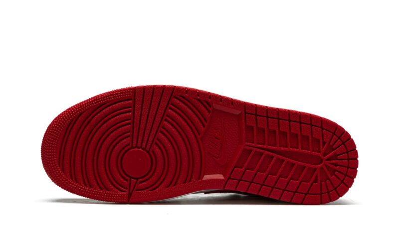 Jordan 1 Low “Bulls” - Image 5