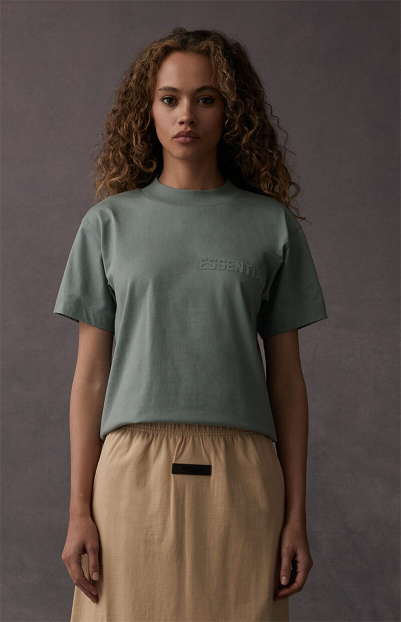 Remera Fear Of God Essentials "Sycamore" - Image 2