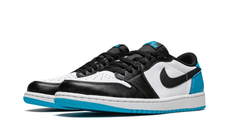 Jordan 1 Low OG "UNC"