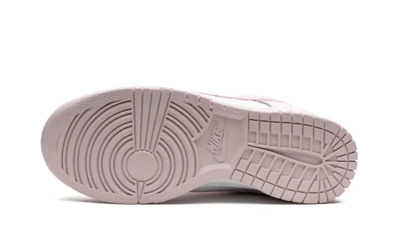 Dunk Low WMNS "Pink Paisley" - Image 5