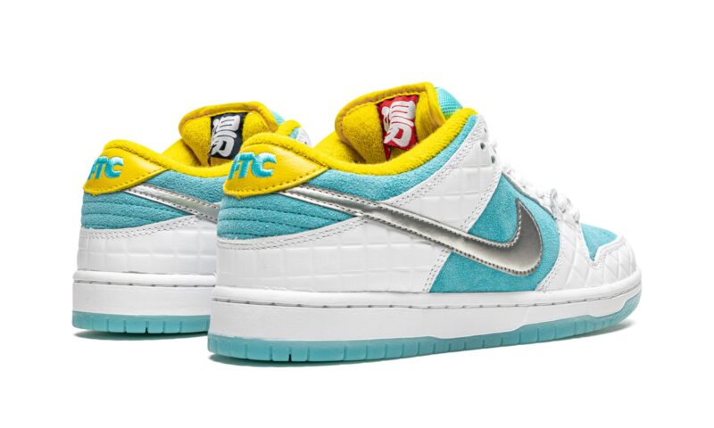 Dunk Low SB "FTC Lagoon Pulse" - Image 2