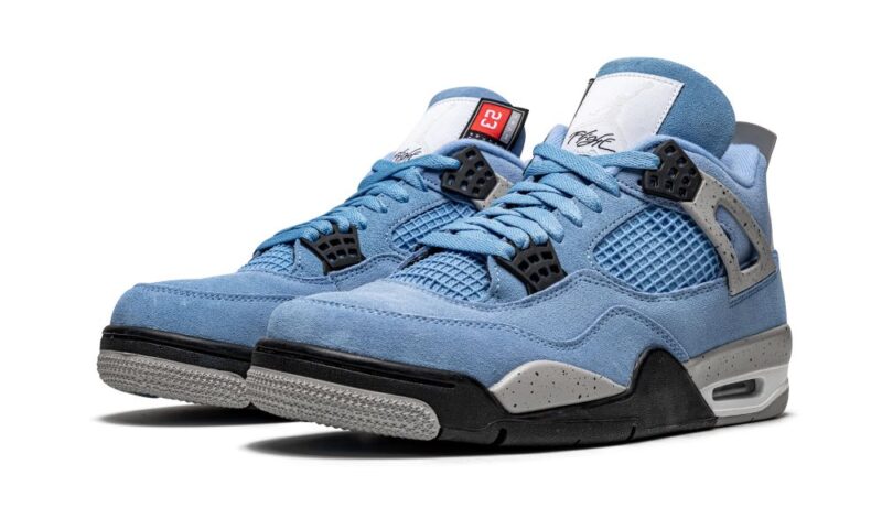 Jordan 4 RETRO "University Blue"